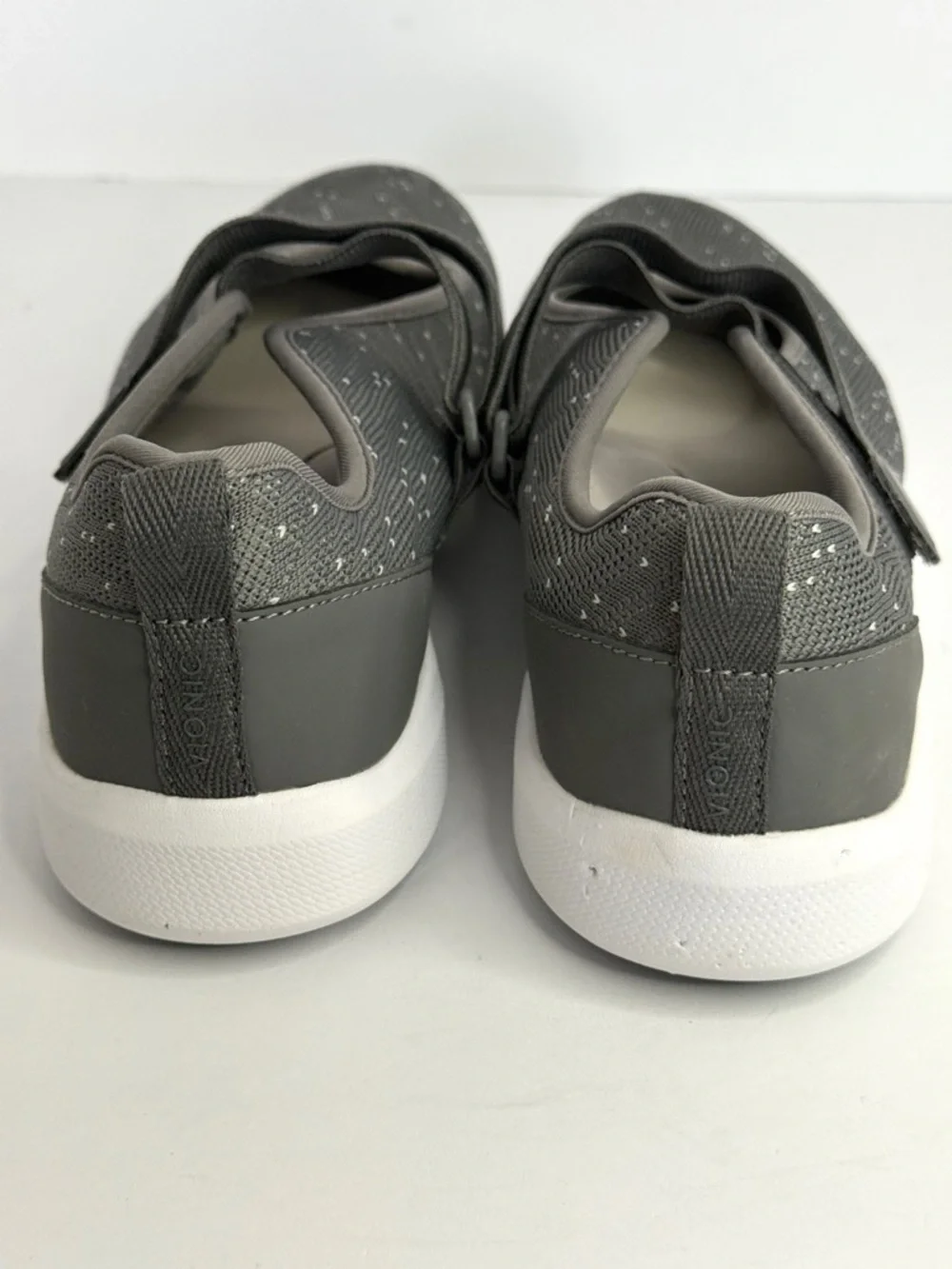 Vionic Jessica Mary Jane Sneakers Gray-White Size 9.5